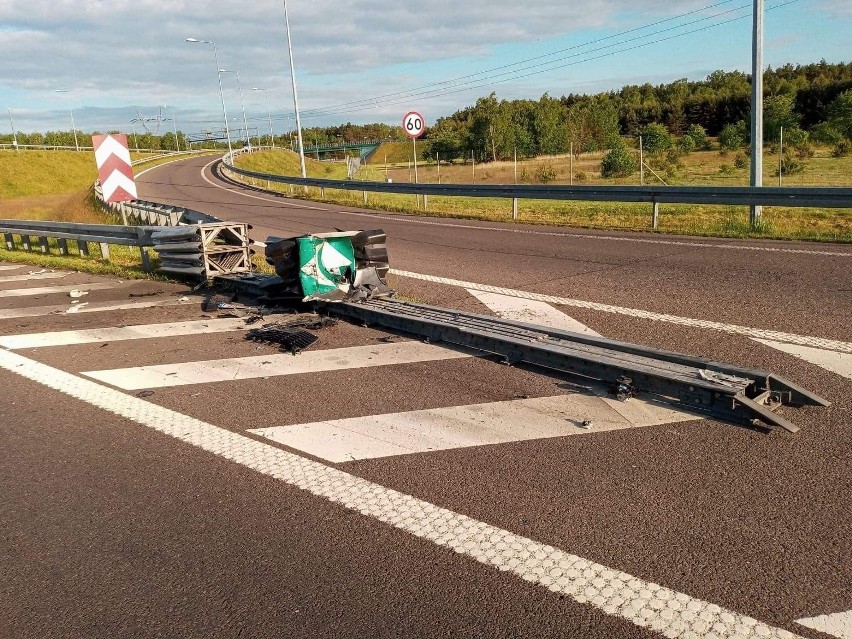 Na autostradzie A2 koło Łodzi doszło do wypadku. Na A2 w...