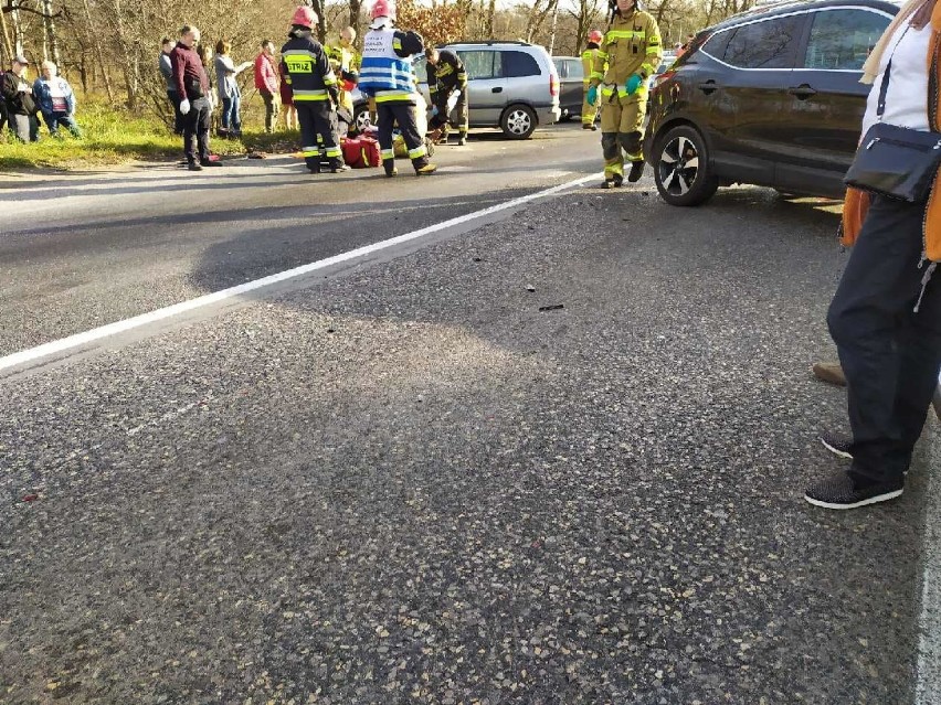 Wypadek w Dąbrowie Górniczej. 4 samochody zderzyły się na...