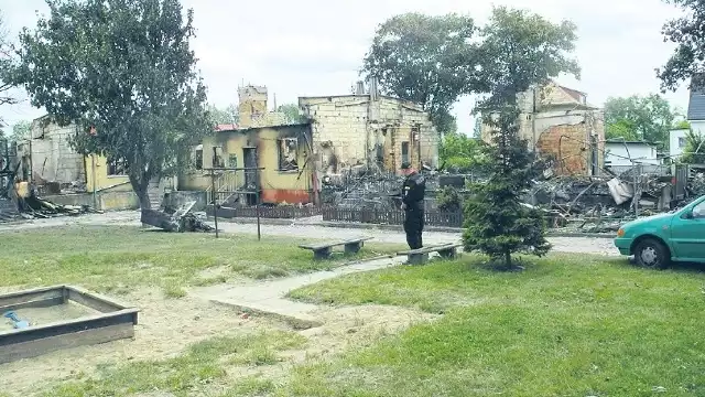 W miejscu budynku komunalnego przy ul. Niepodległości w Pyrzycach, który spłonął, ma stanąć nowy.