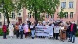 Manifestacja przed Sądem Okręgowym w Opolu. Tym razem w obronie sędziego Włodzimierza Wróbla
