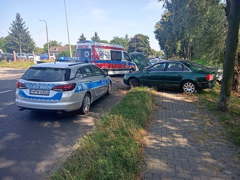 Wypadek w Stargardzie. Zderzenie dwóch aut. Jeden kierowca się oddalił 