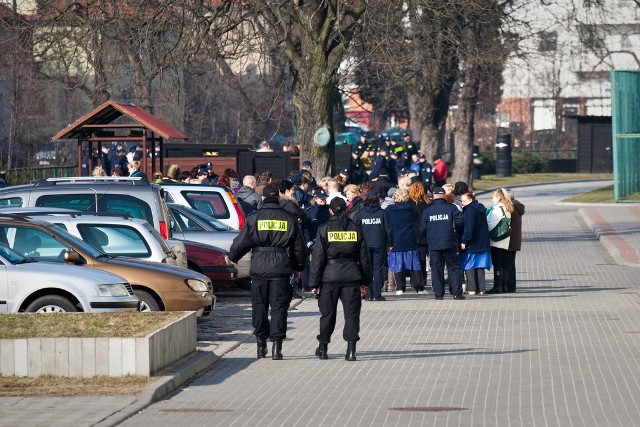 Ktoś przekazał informacje o bombie podłożonej w Szkole Policji w Słupsku