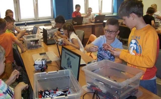 W szkole w Młodzawach realizowane są zajęcia z programowania. Będzie też projekt #Superkoderzy.