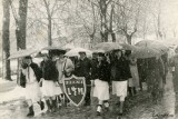 Śnieżny pochód 1-majowy w Szczecinku. Wówczas zaatakowała zima [ZDJĘCIA]