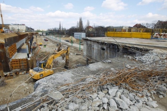Centrum Poznania będzie rozkopane jeszcze w 2014 roku, bo remontu wymaga Most Uniwersytecki. Fot: Marek Zakrzewski