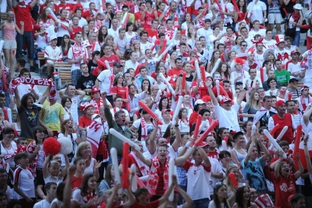 Dopóki trwa Euro 2012, gardła kibiców są nadal zagrożone.