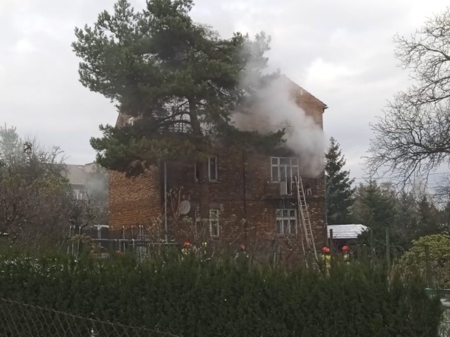 W ostatnich dniach w Wieliczce i okolicy doszło do trzech pożarów, płonął m.in. budynek mieszkalny przy ul. Niepołomskiej (21 listopada). Policjanci wykluczyli wstępnie, że za serią pożarów stoi podpalacz