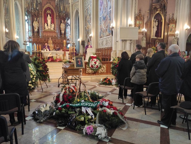 Pogrzeb Jerzego Figasa w Radomiu. Zobaczcie co działo się w katedrze.