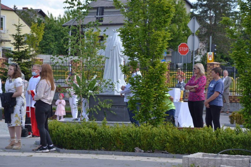 Procesja Bożego Ciała w parafii Błogosławionego Biskupa...