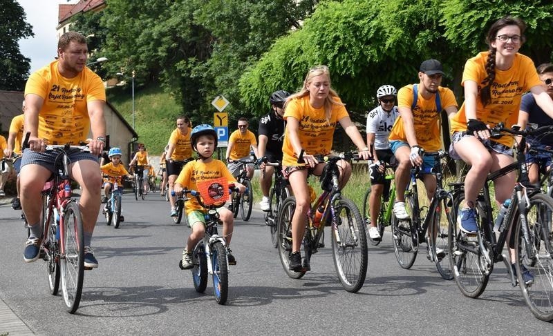 Wielki Rodzinny Rajd Rowerowy w Oświęcimiu. Na starcie stanęło ponad 1000 rowerzystów małych i dorosłych [ZDJĘCIA]