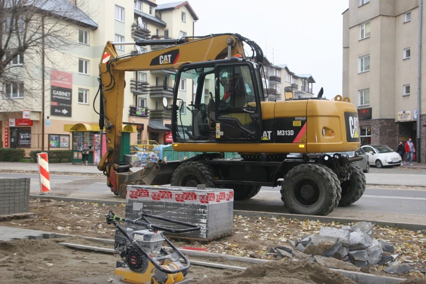 Ostrów Mazowiecka. Remont 3 Maja trwa. Zobacz, jak postępują prace. Zdjęcia, 4.11.2020