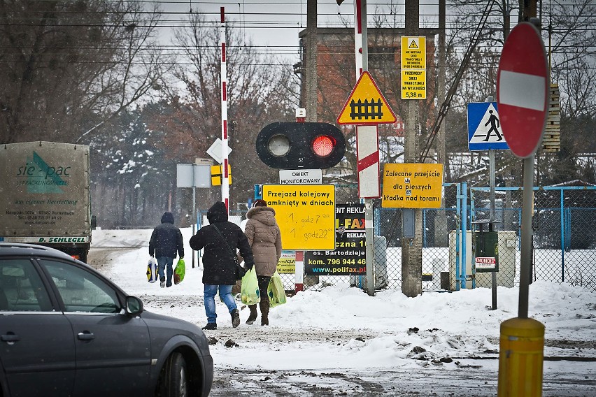 Przejazd przy Inwalidów otwarty