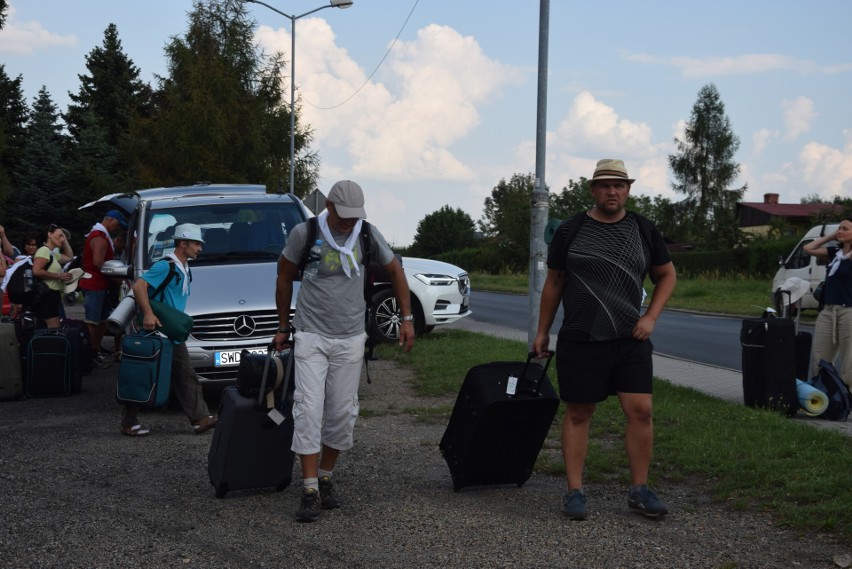 Trwa 73. Piesza Rybnicka Pielgrzymka na Jasną Górę. 2...