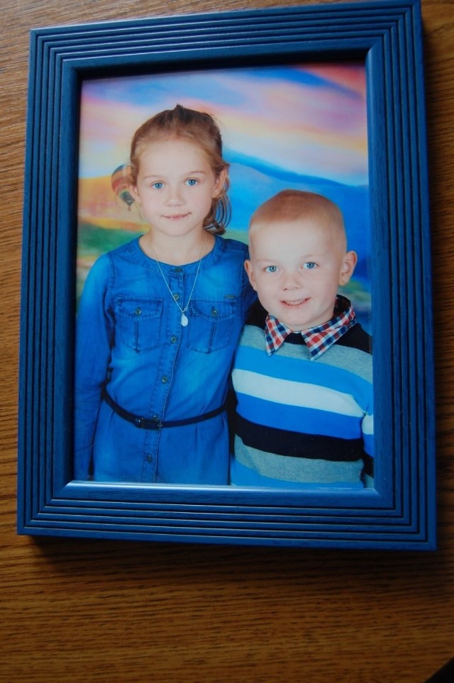 Rodzice tragicznie zmarłego 5-latka, Agnieszka i Adrian Miotkowie, złożyli zawiadomienie o popełnieniu przestępstwa. Ich zdaniem błąd popełnił lekarz , który nie powinien był odsyłać Kacperka do domu w drugi dzień wielkanocnych świąt.