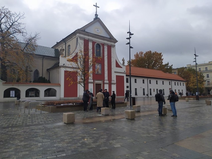 Przed kościołem oo. Kapucynów odmówią różaniec. Będą się modlić w intencji "Marszu równości" 