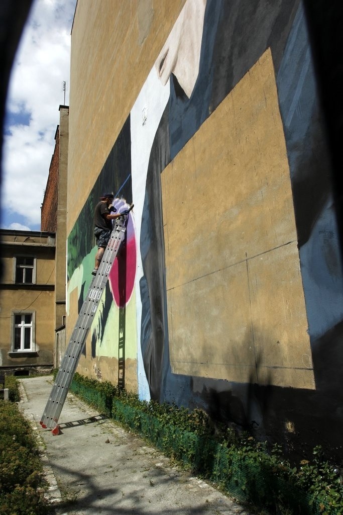 Nowy mural powstaje przy Jagiellończyka