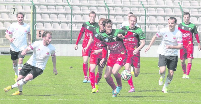 Piłkarze GKS-u Tychy w meczu z Chojniczanką zobaczyli dwie czerwone kartki i stracili bramkę w 94 minucie, choć doliczono tylko trzy