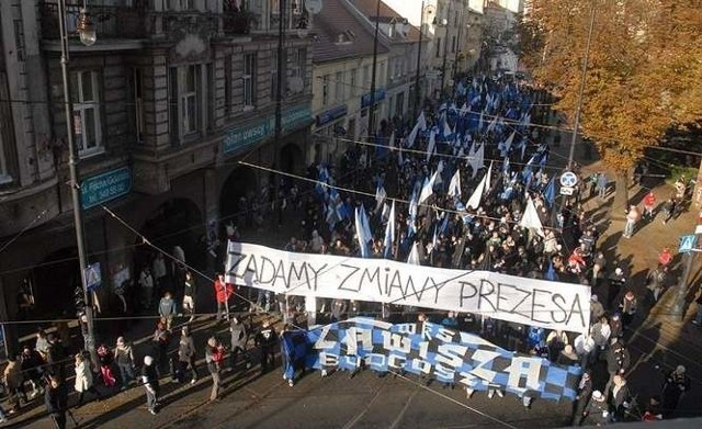 Migawka z manifestacji kibiców Zawiszy w 2009 roku