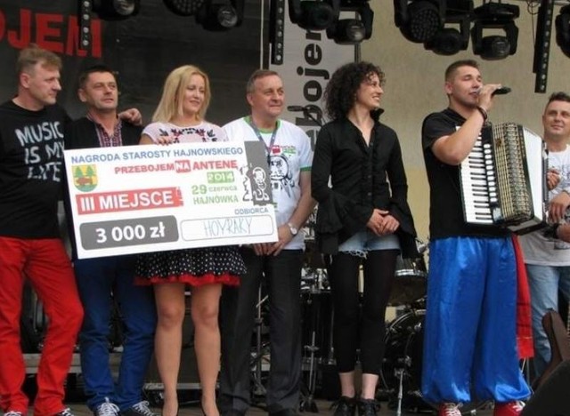 Spośród wykonawców dziennikarze muzyczni regionalnych rozgłośni Polskiego Radia wyłonią zwycięzców