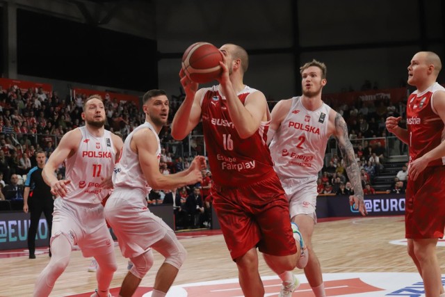 Reprezentacja Polski koszykarzy ostatnio grała w naszym regionie w lutym 2023 roku na otwarcie Areny Sosnowiec. Teraz wraca do Gliwic.
