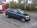 Mazda zderzyła się z busem na ul. Częstochowskiej w Opolu. Osobówką jechała ciężarna kobieta
