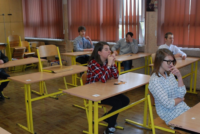Siemianowice Śląskie: egzamin gimnazjalny rozpoczęty