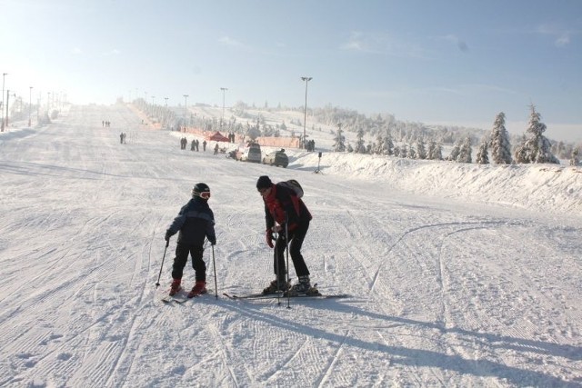 W Krajnie tak jak na wszystkich świętokrzyskcih stokach dzisiaj jest bardzo zimno i niewielu narciarzy.