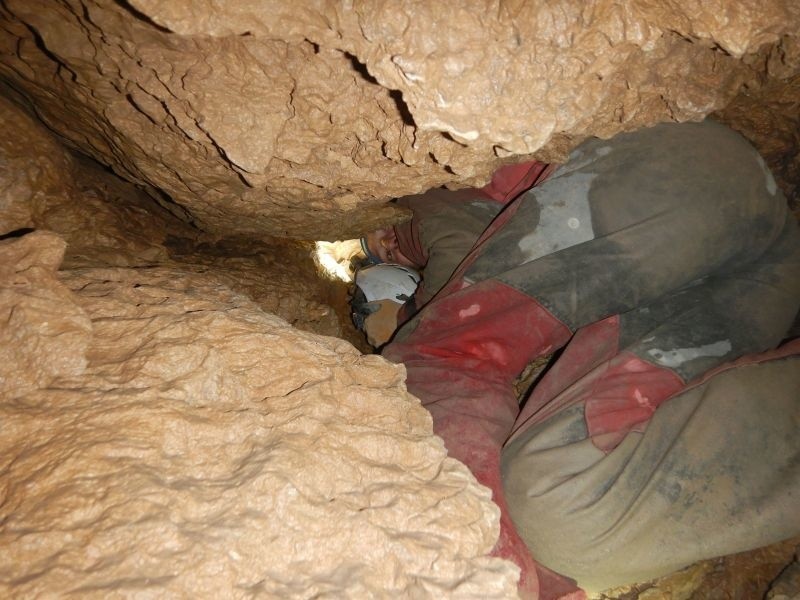 Akcja ratunkowa w Tatrach. Doszło do obrywu skalnego w jaskini [ZDJĘCIA , WIDEO]