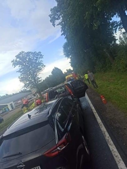 Na drodze krajowej 52 w Inwałdzie zderzyły się cztery samochody osobowe