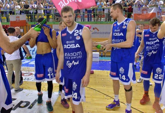 Czy koszykarze Rosy Radom zagrają w europejskich pucharach w Radomiu? Szanse są małe