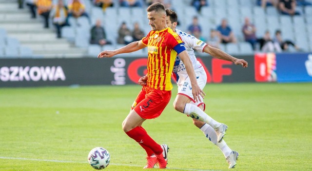 Adnan Kovacević jako jedyny nie podpisał aneksu do umowy i w lipcu nie będzie już grał w barwach kieleckiego klubu.