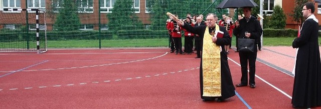 Nowe boiska ma zespół szkół przy ul. Upalnej