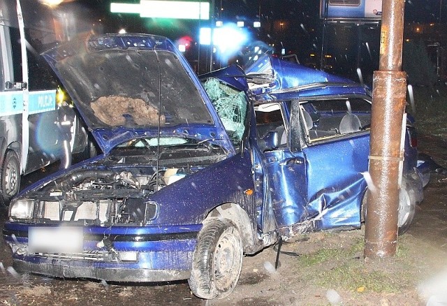 Tak wyglądał samochód po wypadku. Zdjęcia operacyjne policji