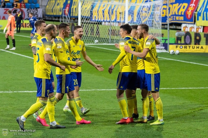 Fortuna 1. Liga. Arka Gdynia - Miedź Legnica (18.09.2020). Oceniamy piłkarzy żółto-niebieskich. Jeden z nich otrzymał dziewiątkę