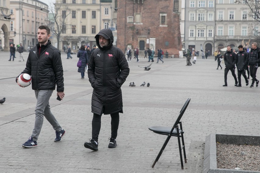 Sesja Cracovii na Rynku Gł.