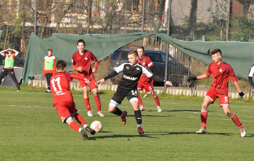 Centralna Liga Juniorów U-17: Wisła - Cracovia. Derby Krakowa pod wodzą... sędzin. "Pasy" przyćmiły "Białą Gwiazdę" [ZDJĘCIA]