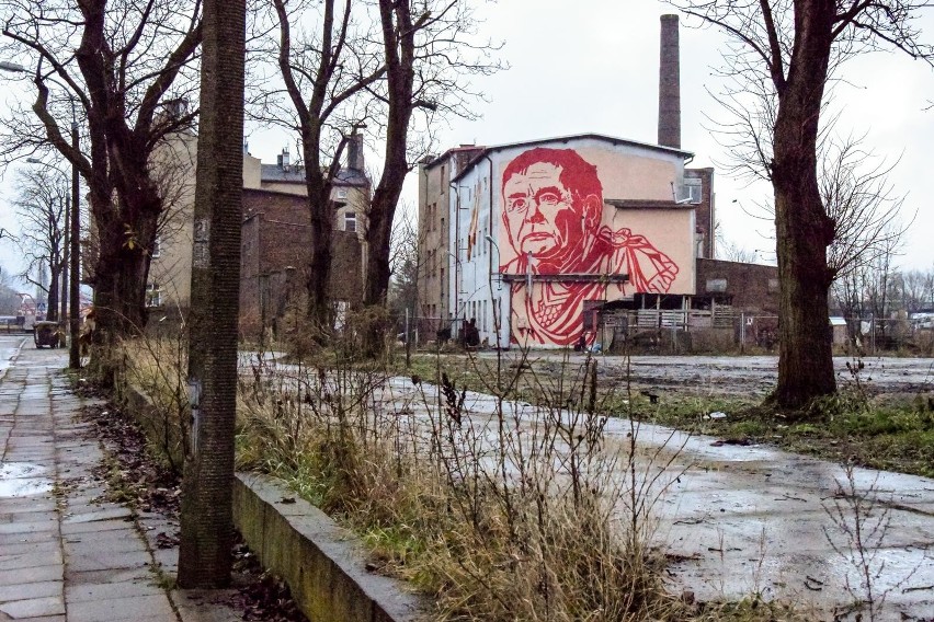 Nowy mural gdańskiego artysty - tym razem sportretował Jarosława Kaczyńskiego [ZDJĘCIA]