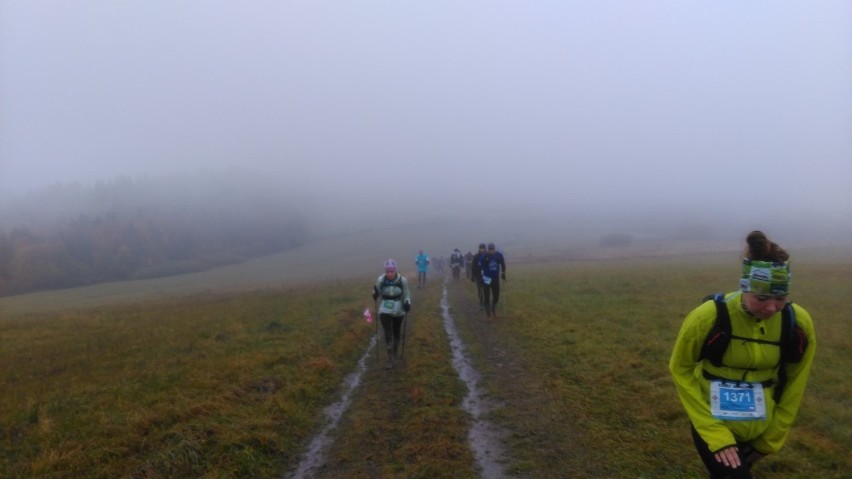 W deszczu, błocie i znoju przebiegł Ultra Trail w Beskidach