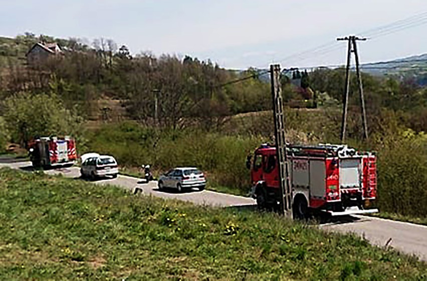 Wypadek na drodze krajowej 75 i dwa pożary nad jeziorem Rożnowskim