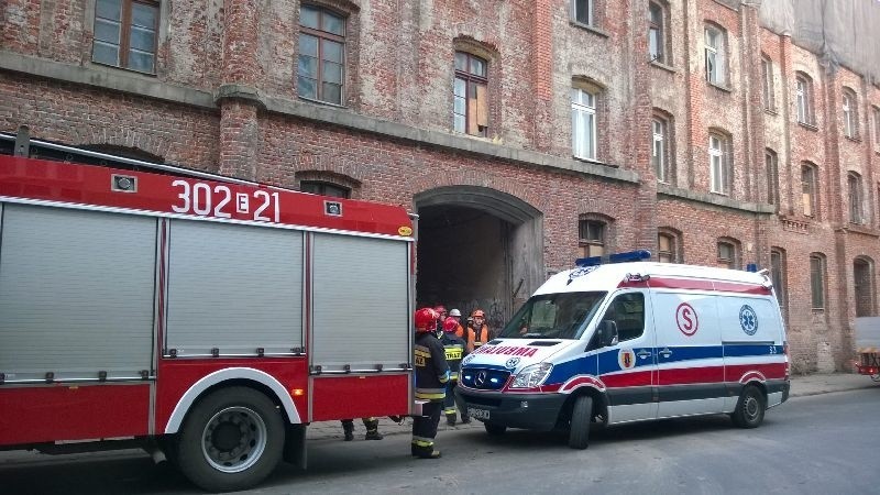 Robotnik spadł  z rusztowania przy Gdańskiej [zdjęcia]