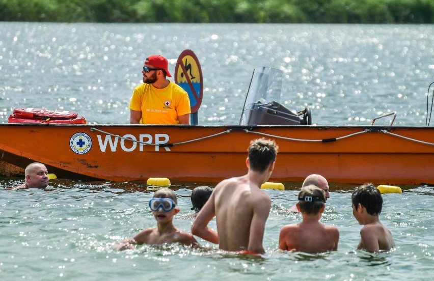 - Jeśli wypoczywamy nad wodą i decydujemy się na kąpiel, to...