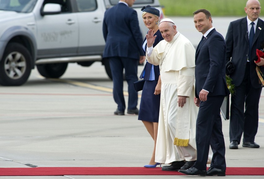 Papieża witał w Polsce prezydent Andrzej Duda