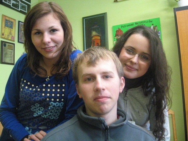 Karolina Liszka (z lewej), Mateusz Szerwiński i Monika Potomska już szykują się do piątkowego występu w Żarach. 