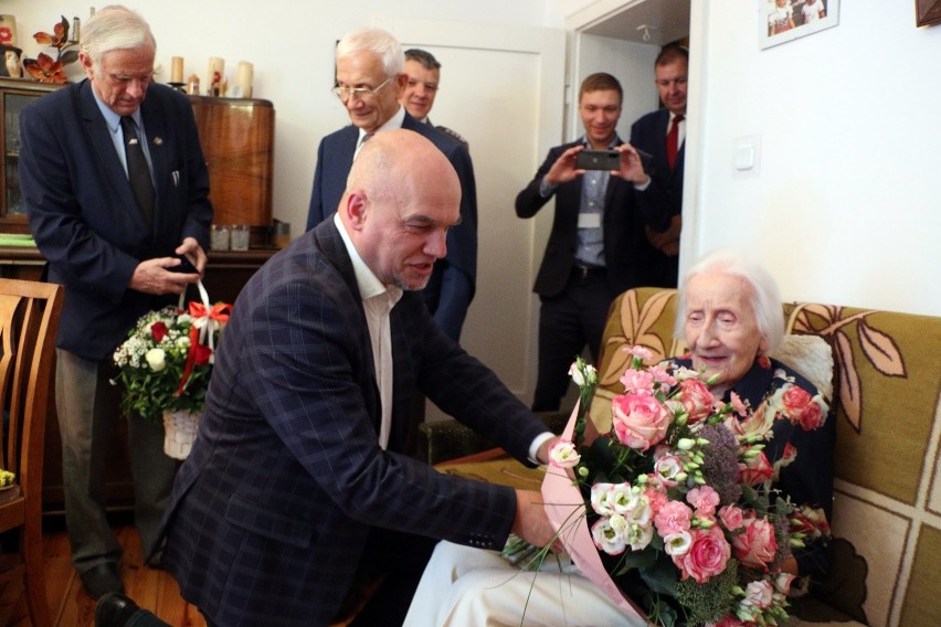 Barbara Sowa 23 czerwca skończyła 104 lata! Wciąż tryska...