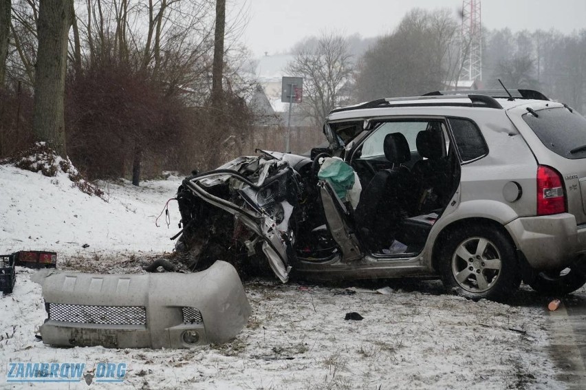 Zbrzeźnica. Wypadek zablokował DK63. Ciężarówka zderzyła się z osobówką. Nie żyje mężczyzna [ZDJĘCIA]