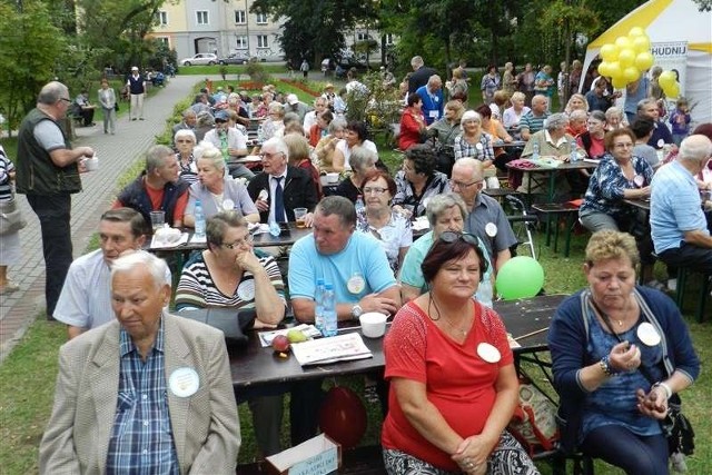 Seniorzy to mocna grupa w Kędzierzynie-Koźlu. W tegorocznym Pikniku Seniora wzięło ich udział kilkuset.