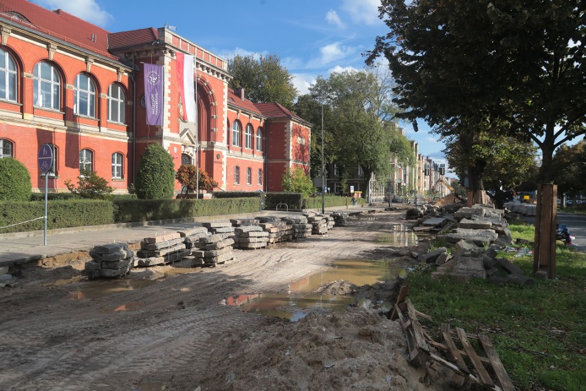 Przebudowa al. Jana Pawła II w Szczecinie. Jak idą prace?    