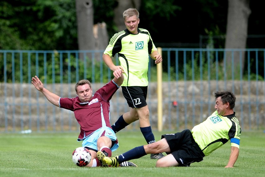 Górnik Januszkowice - Sokół Leśnica 3-1.