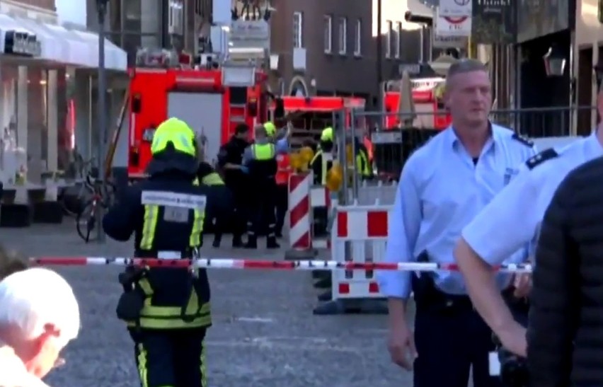 Muenster. Zamach terrorystyczny w Niemczech. Cztery osoby nie żyją, w tym zamachowiec. Policja nie szuka więcej podejrzanych (wideo)