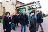 Urzędnicy czekali, a radni byli na basenie (zdjęcia)